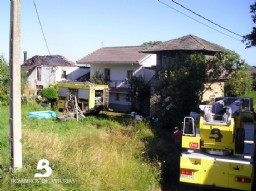 Un momento de la intervencin de Bomberos de Asturias con base en Valds. Foto BA