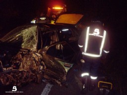 Estado en el que qued uno de los turismos implicados en el accidente.