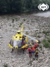 Bomberos en el rescate fluvial de Cornellana, Salas.