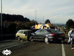 Automóviles accidentados en Rapalcuarto, Tapia de Casariego.