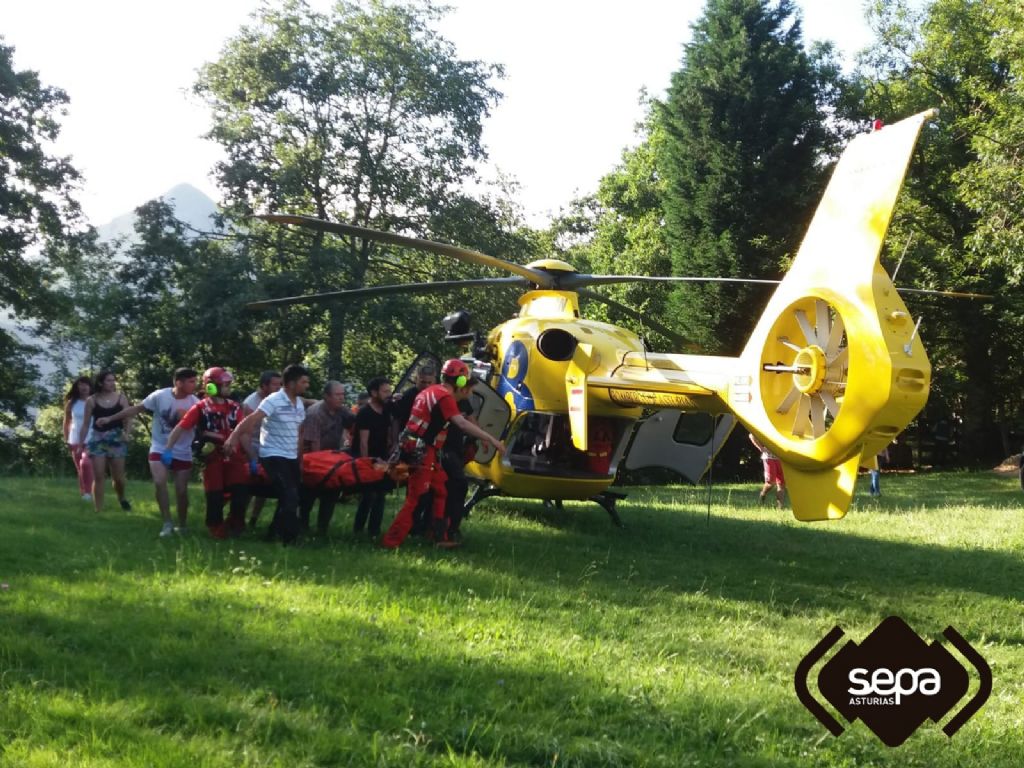 iNTERVENCIN DEL GRUPO DE RESCATE EN SOBRESCOBIO.