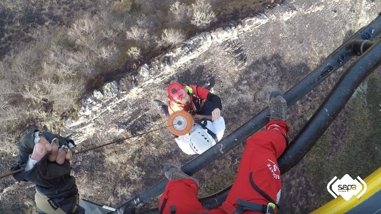 Un momento del rescate en Sobrescobio