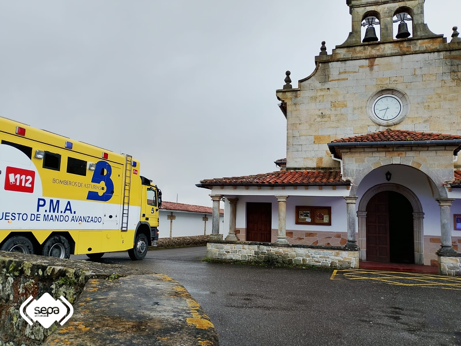 PMA del SEPA instalado en las inmediaciones de la iglesia de Quintes