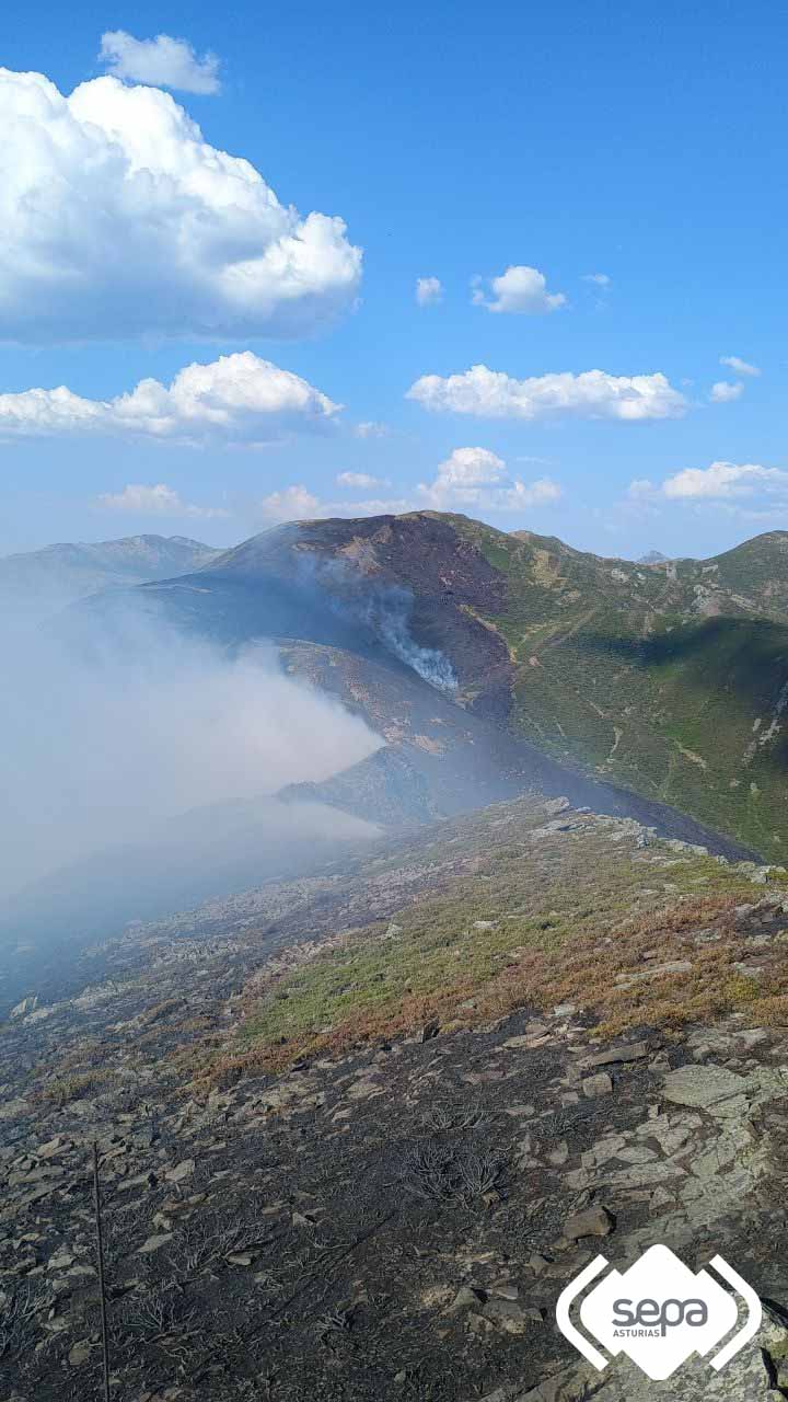 Incendio Forestales en Vegarada, Aller.