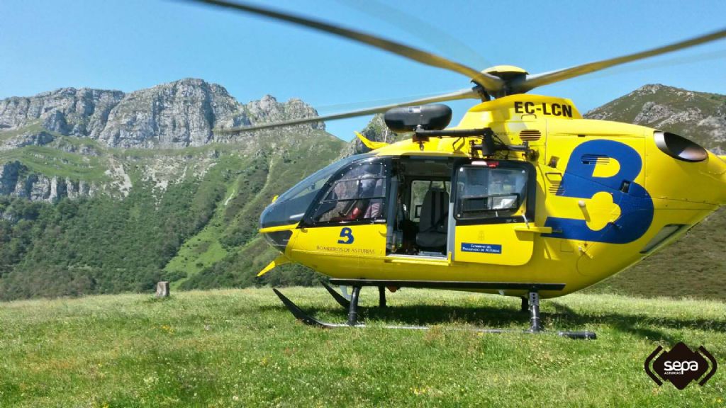 Helicóptero de Bomberos del SEPA en Caso.