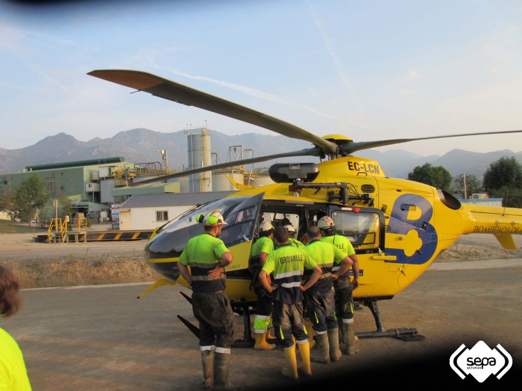 Grupo de Rescate en mina de Boins.