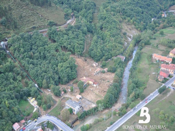 ZONA DE CABRALES AFECTADA POR ROTURA DE CANAL.