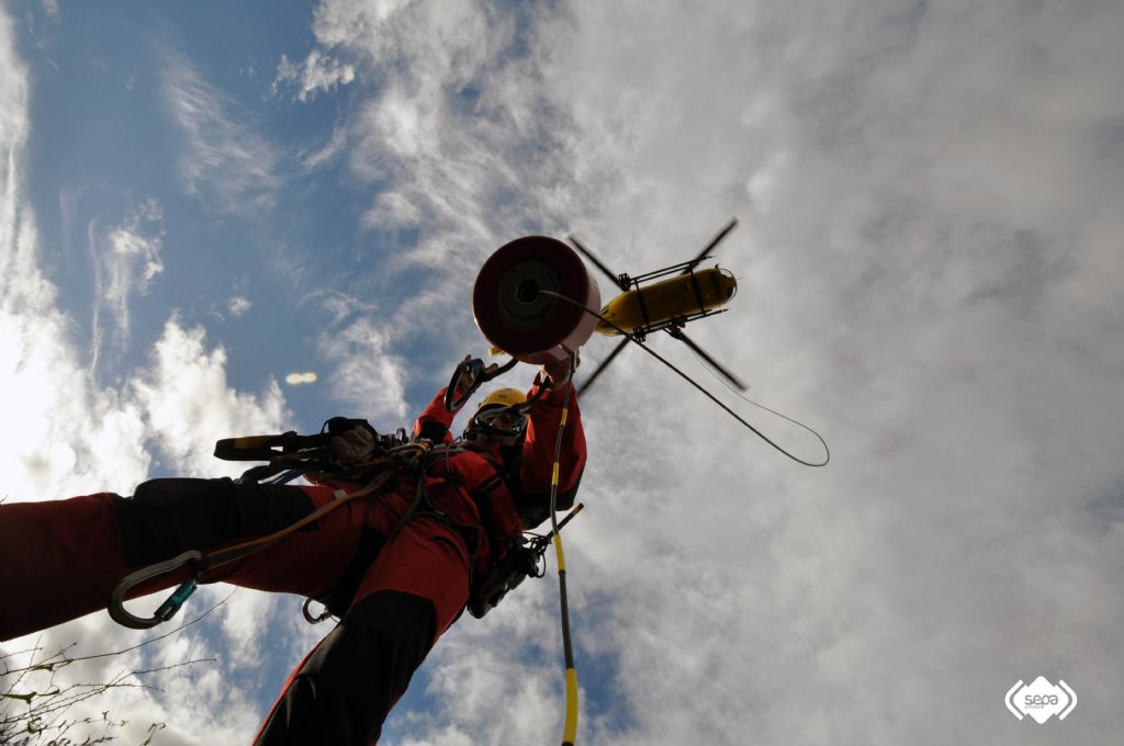 Una operacin de gra con el helicptero