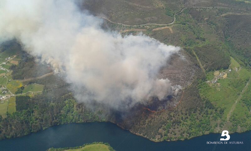 Foto aérea de incendio en Villar de Serandinas 2